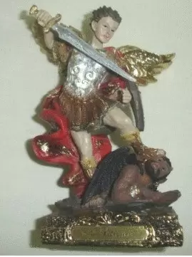 IMAGEN DE SAN MIGUEL ARCANGEL CON DORADOS 15 CM.