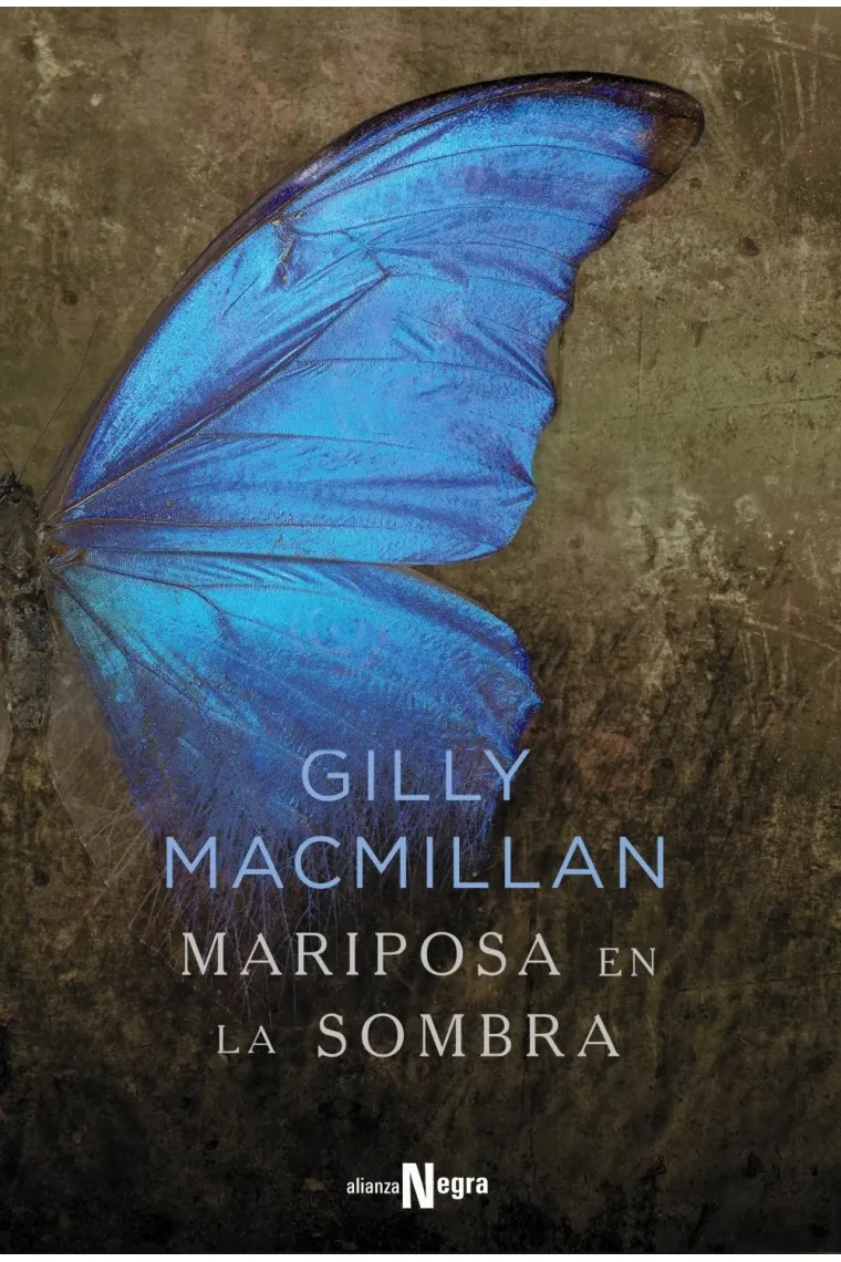 Mariposa en la sombra